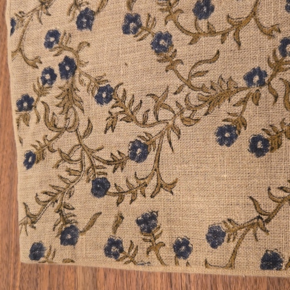 Beautiful Linen Accent Pillow cover - Picture 3 of 8